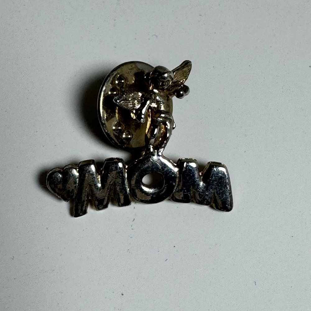 Vintage Gold Tone Angel Cherub Mom Lapel Pin Sentimental Mother Gift Accessory